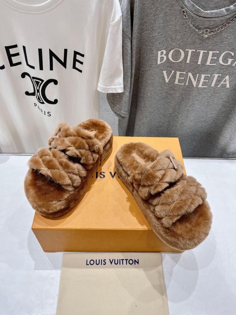 Louis Vuitton Slippers